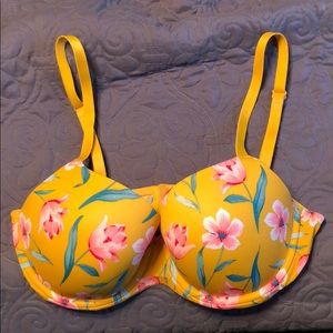 Victoria’s Secret Bra